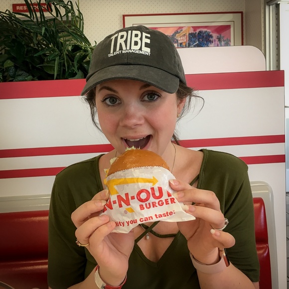 Meet your Posh Ambassador, Samantha!!! - Picture 8 of 8